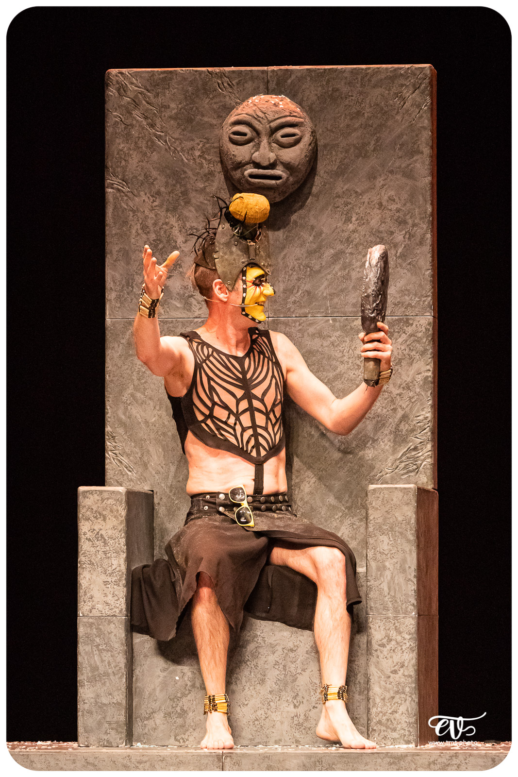 THE PRIMITALS (YLLANA & PRIMITAL BROTHERS)